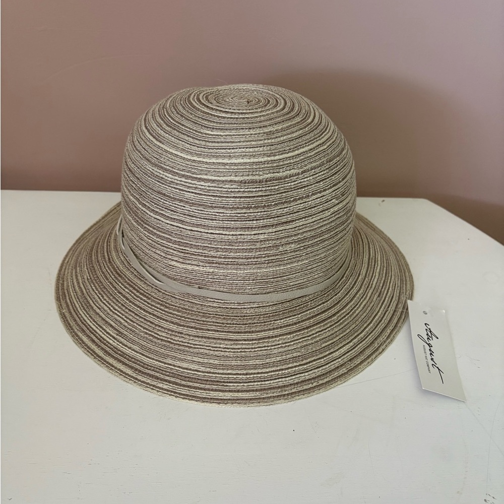 💚August Hats NWT Beige Woven Women's Hat